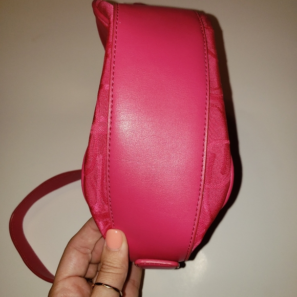 Express Pink Small Purse - Picture 5 of 6